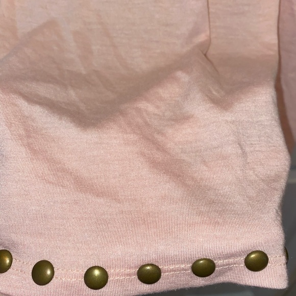 5/$20 Blush Pink Mixed Media V-Neck Tee - Picture 3 of 5